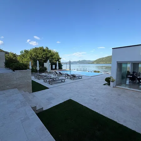 Yrys House - Adults Only-2