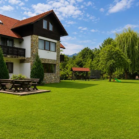 Garden Retreat (Adults Only)-2