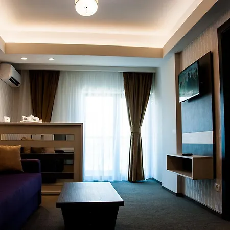 Milano Blue Mamaia-2