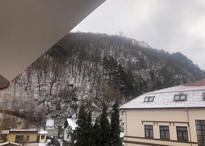 Sub Cetate Hotel Rîşnov