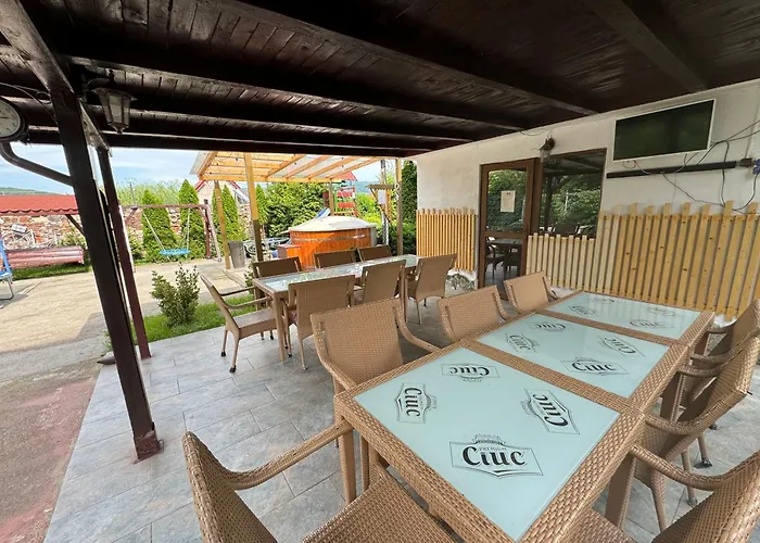 Pensiunea Casa Rica Călimăneşti