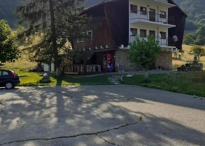 Pensiunea Costesti
