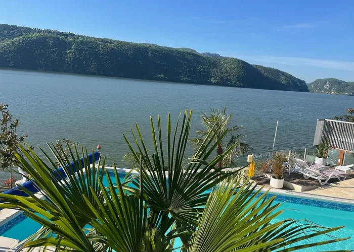 Riviera 990 - Resort & Restaurant Ieşelniţa