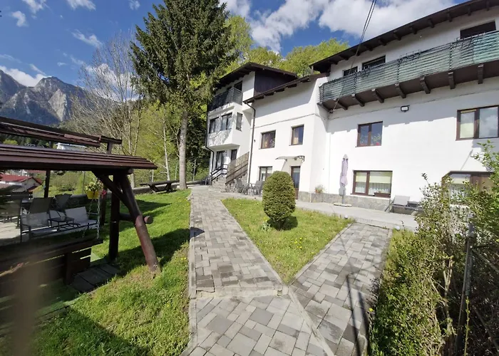 Casa Morarului Hotel Buşteni