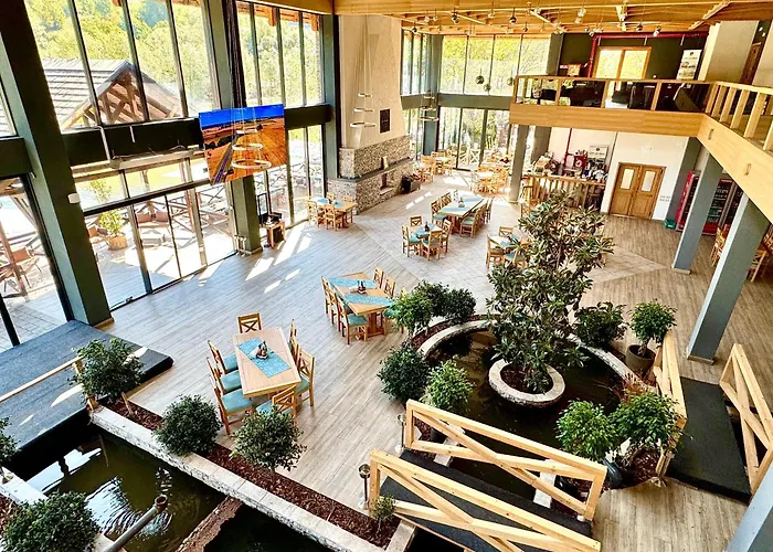 Casa Lazaroiu Hotel Curtea de Argeş