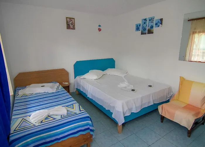 Camere de închiriat Doriana Vama Veche