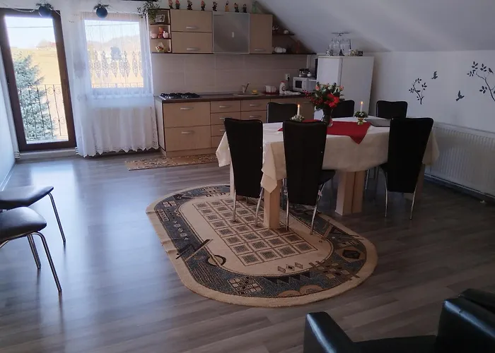 Garofita Pietrei Craiului Hotel Peştera
