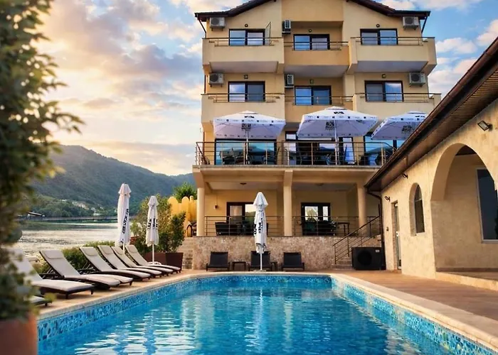 Pensiunea Alex&Restaurant Ieşelniţa