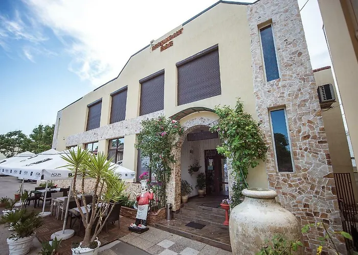 COMPLEX Alutus -Camere de inchiriat Mangalia